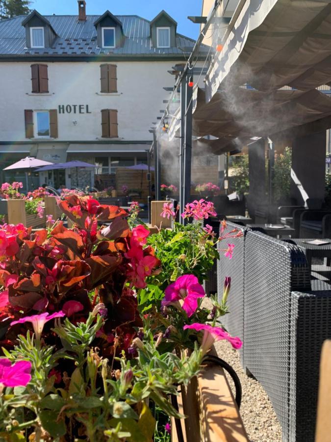 Hotel Le Dauphin Villard-de-Lans Exterior photo